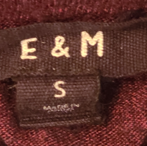 E&M size S burgundy top - Picture 6 of 6